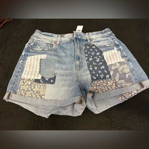Women’s American Eagle shorts